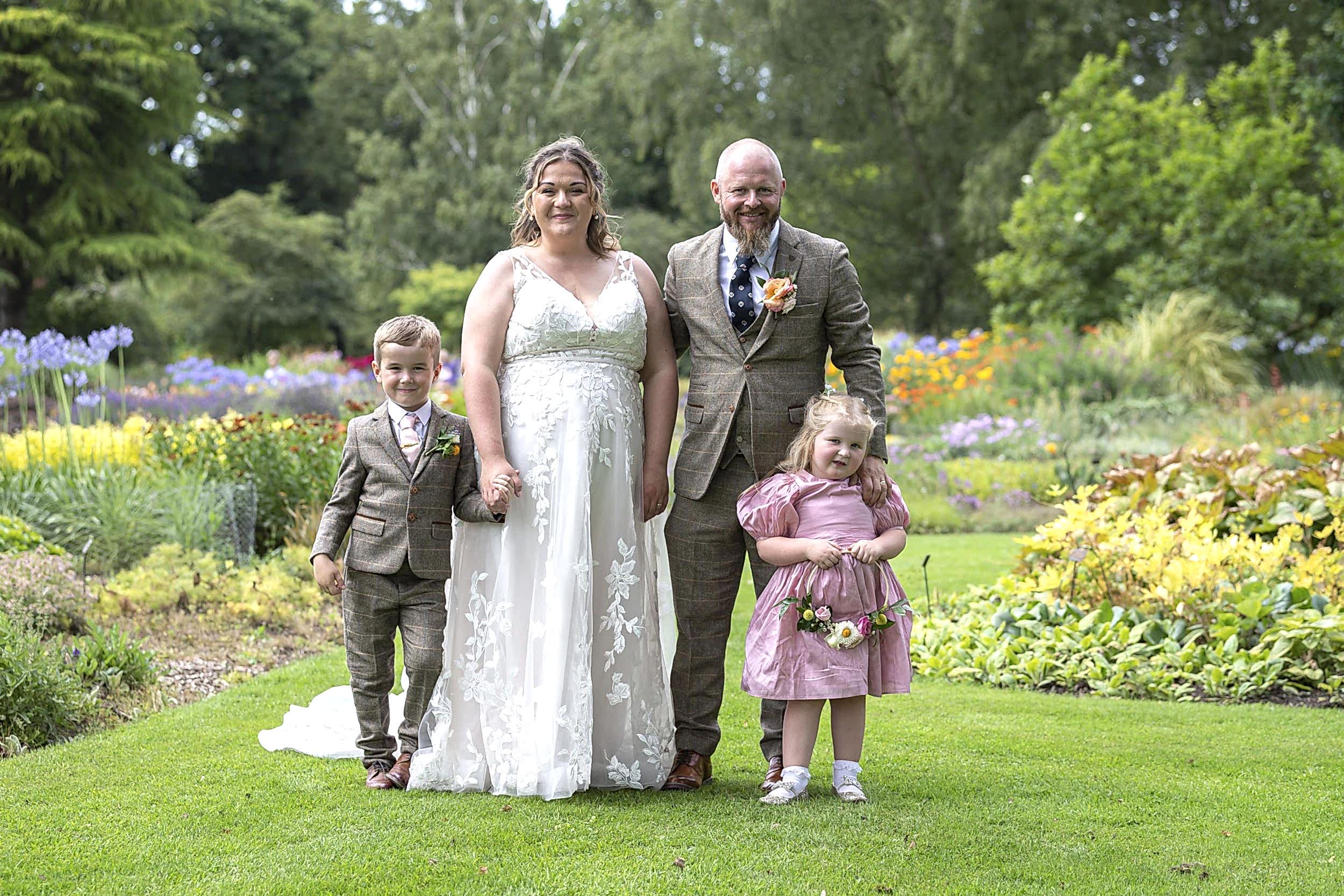 Alice & James: Bressingham Hall, Norfolk Alice & James: Bressingham Hall, Norfolk