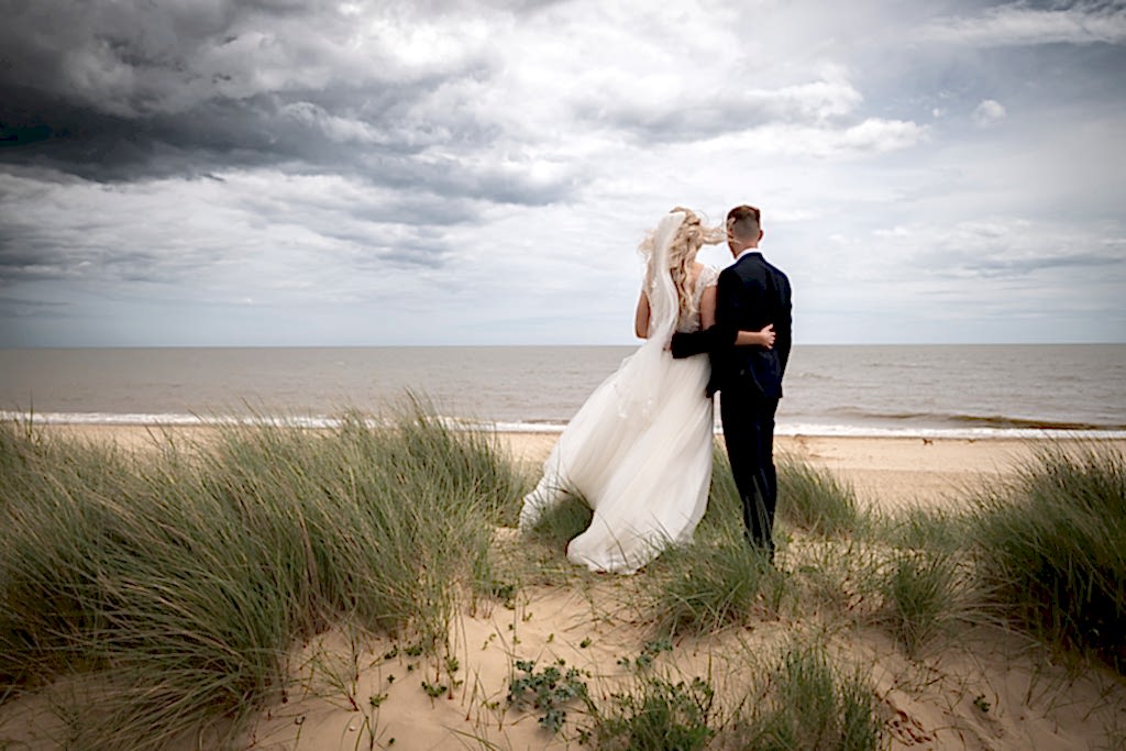 Rachel & Ciaran: The Swan Hotel, Southwold